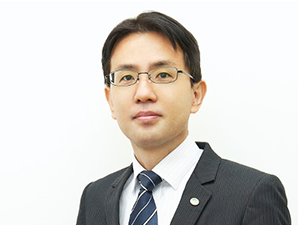 Tetsuya Akiyama: Promoting the Digitization and Digital