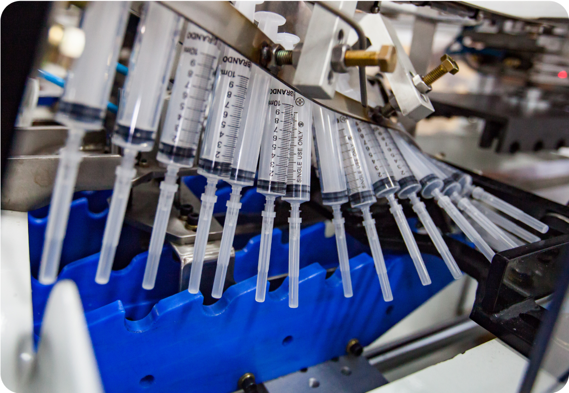 法令に基づく厳格な入出庫管理が必要だが、手作業による管理に頼っている