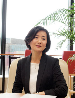 日立システムズ 産業
・流通営業統括本部 第一営業本部 第一営業部 第一グループ 主任の安西智美氏