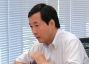 （株）損害保険ジャパン 理事 CSR統括部長 関 正雄様