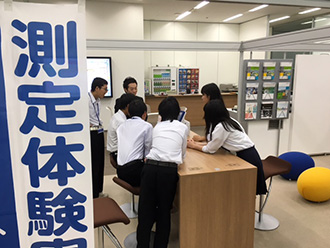 滋賀県高島市立マキノ中学校 企業訪問を受け入れ
