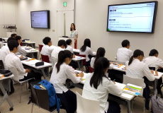 中高生向け企業訪問プログラムでの仕事紹介