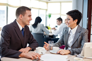 第4回 相手の目を見て話すのがマナー はウソ 株式会社日立システムズ