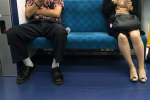 第5回 場面 状況に応じた対人距離とは 株式会社日立システムズ